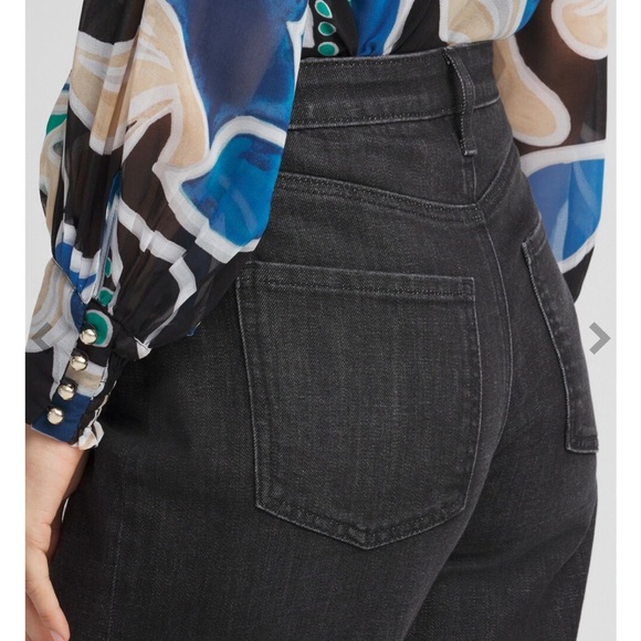 Chicos High Rise ultimate fit “ barely” flare leg washed black jeans - Picture 2 of 9